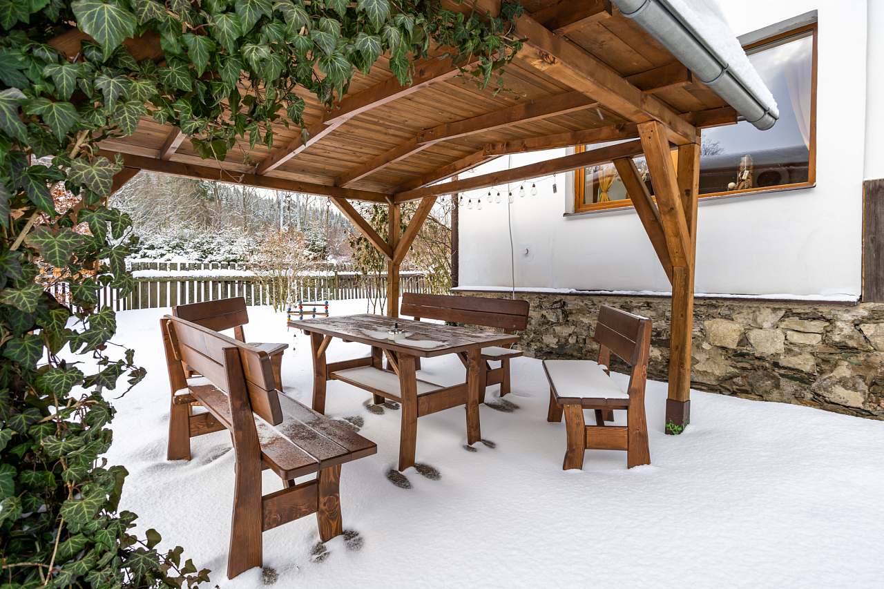 Pergola v zimě.